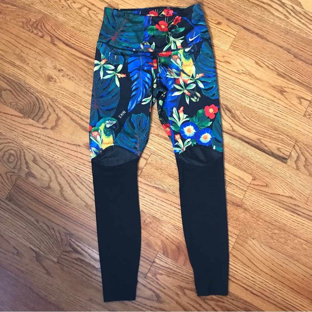 Nike Black/Blue Paradise Pattern Legging - Picture 6 of 9